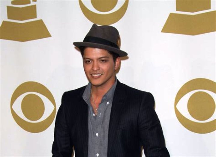 Why Did Bruno Mars Change His Name From Peter Hernandez?
